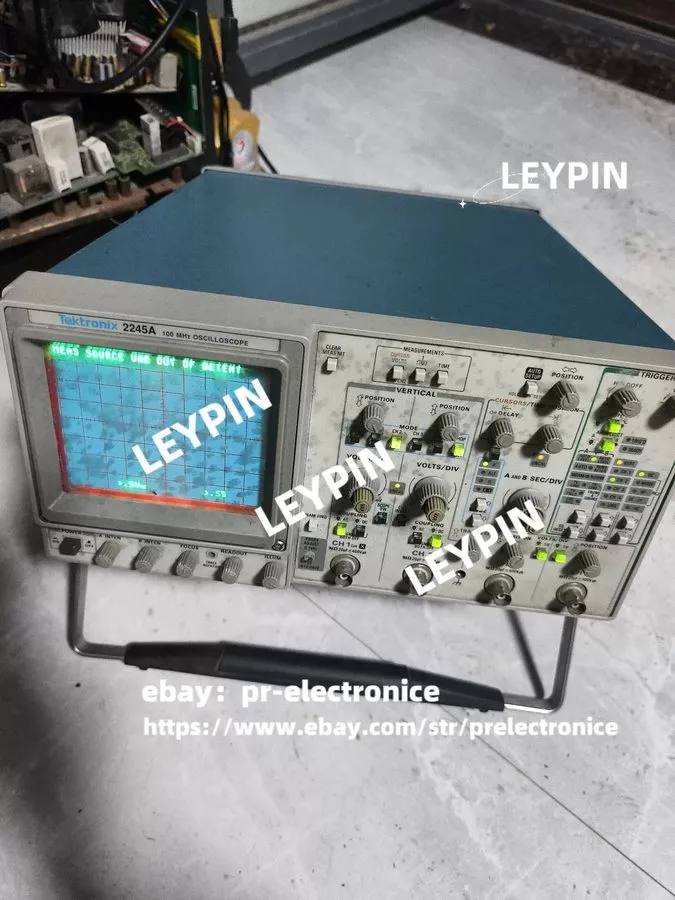 Осциллограф Tektronix 2245A 100MHz 4 Channel Analog Oscilloscope