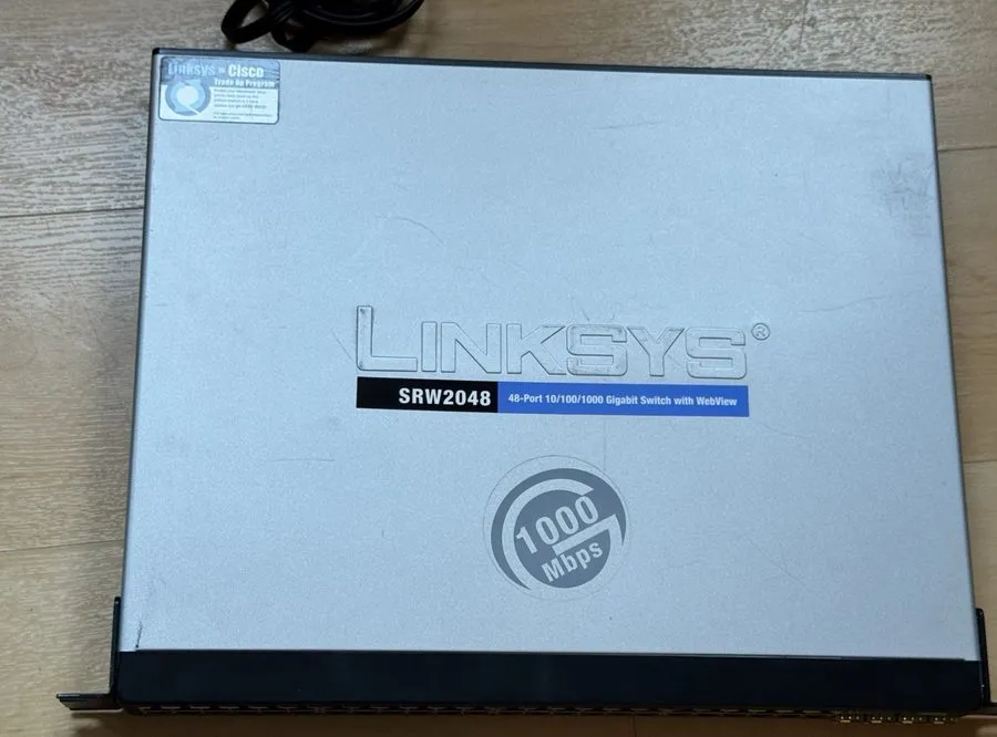 Коммутатор Cisco SRW2048 Gigabit Small Business Managed Switch 48 Ports Rackmoun