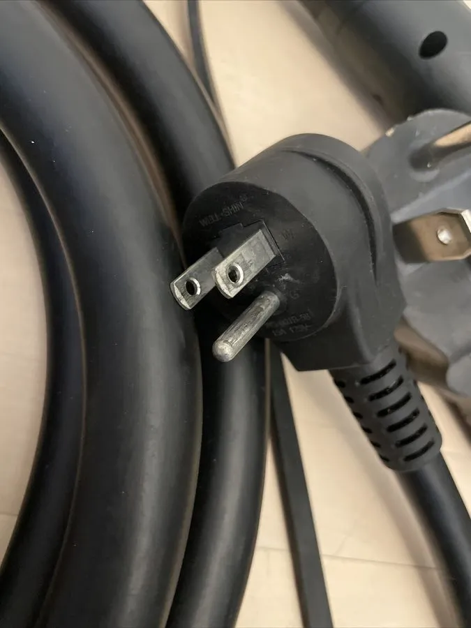 Аккумулятор Polestar 1 2 EV Charger Dual Voltage Charging station 40Amps cable 1