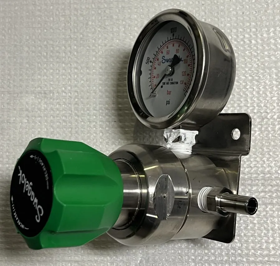 Трубопроводная арматура Gas Pressure Regulator Swagelok, 2000 PSI Max, P/N KPR1F