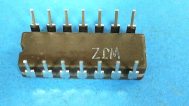Микросхема SNJ54LS93J TEXAS INSTRUMENTS IC Logic — фото лота 1
