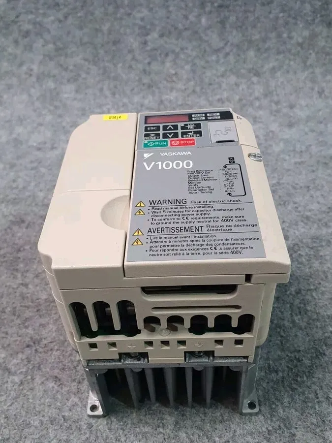 Частотный преобразователь YASKAWA V1000 CIMR-VC4A0004BAA / VZA40P7BAA