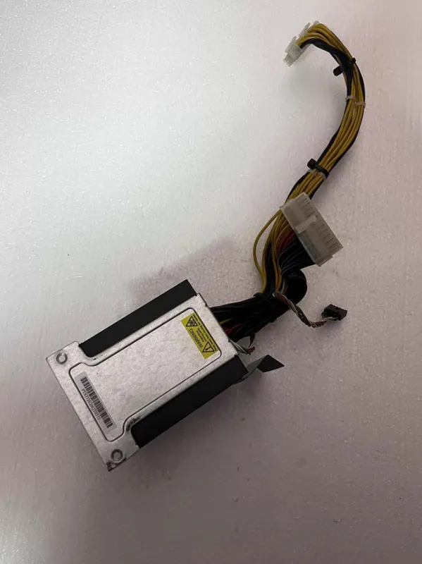 Сервер Supermicro PDB-PT827-S2488 24-Pin Special Output Power Distributor