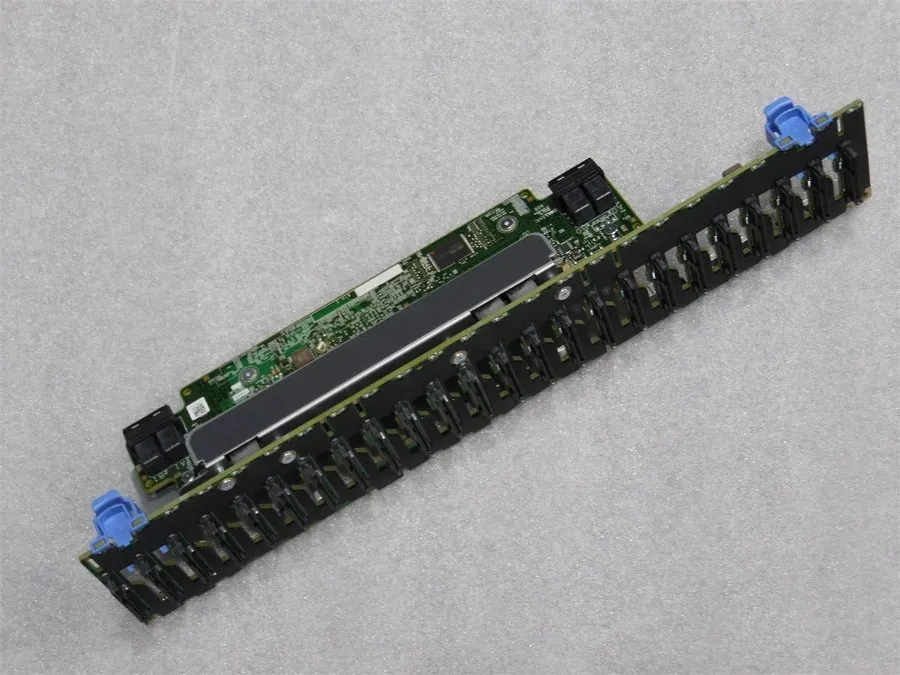 Бэкплейн DELL EMC POWEREDGE R7415 R7515 24 BAY SFF SERVER BACKPLANE K2Y8N7 58D2W — фото лота 1