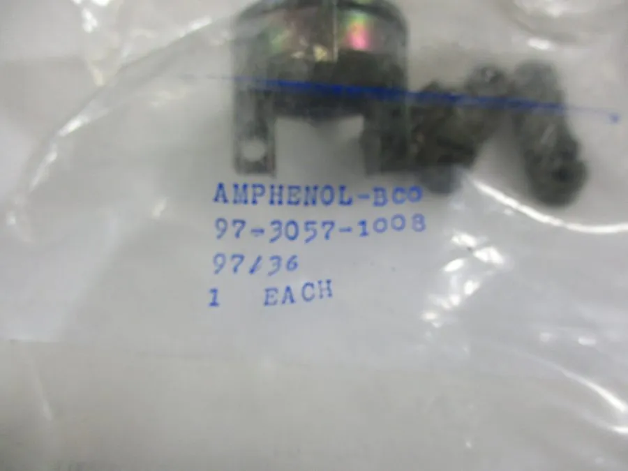 Разъём AMPHENOL 97-3057-1008 Connector