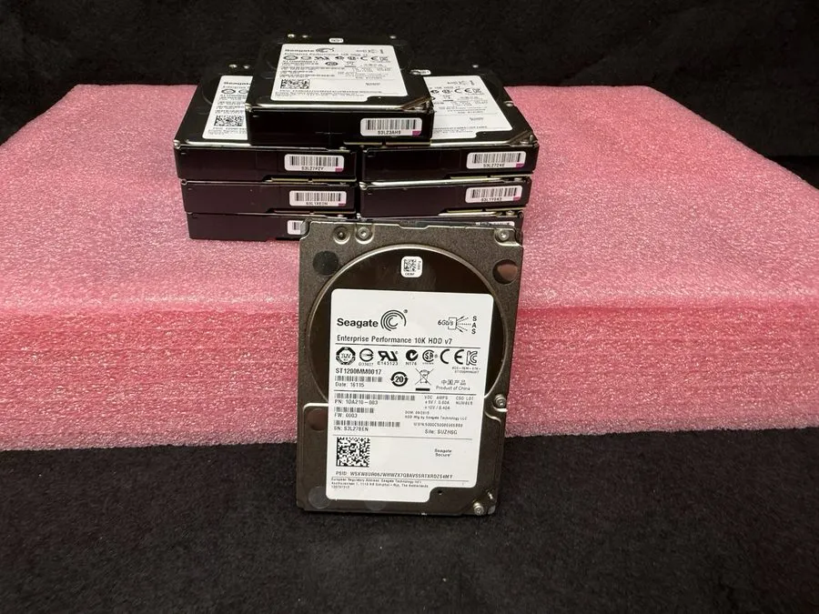 Жёсткий диск SEAGATE NEXSAN 1.2TB 6G 10K SAS HDD DP48V-SP1200G ST1200MM0017 1DA2 — фото лота 1