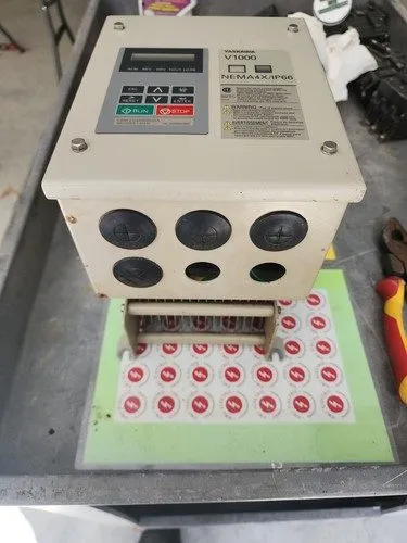 Привод YASKAWA CIMR-VU4A0005GAA V1000 SERIES NEMA4X/IP66 400Volt 3 PHASE AK