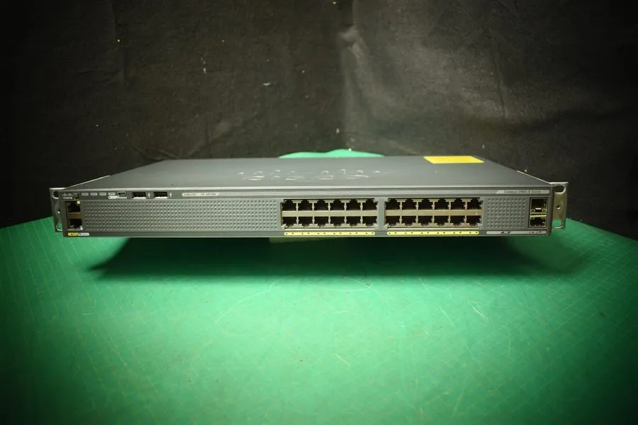 Коммутатор Cisco WS-C2960X-24TS-LL V05 24PT