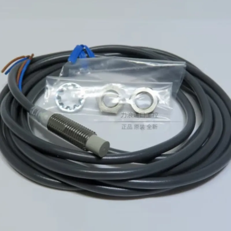 Датчик приближения Omron E2E-X4MD1 Proximity Sensor
