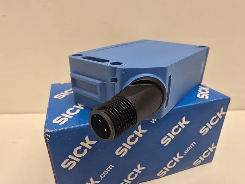 Фотоэлектрический датчик SICK Photoelectric sensor WLA26P-24862130A00 1115760