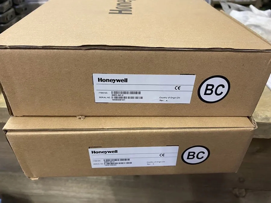 Терминал сбора данных Honeywell 99EX-QC-2 Dolphin QuadCharger 4-Bay Battery Char