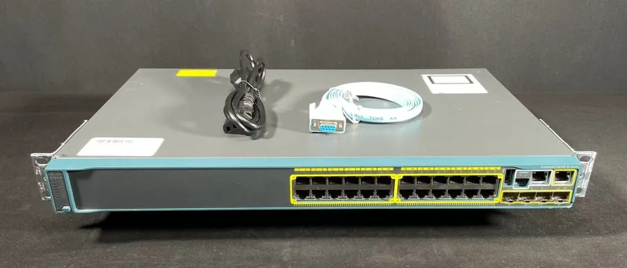 Коммутатор Cisco WS-C2960S-24TS-L 24 Port 10/100/1000 Gigabit Switch