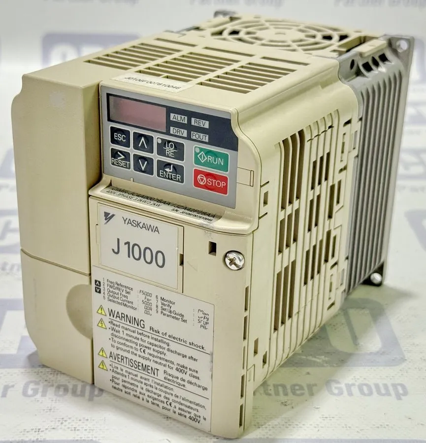 Частотный преобразователь Yaskawa J1000 VFD Inverter CIMR-JC4A0007BAA 3.0kW/2.2k — фото лота 1