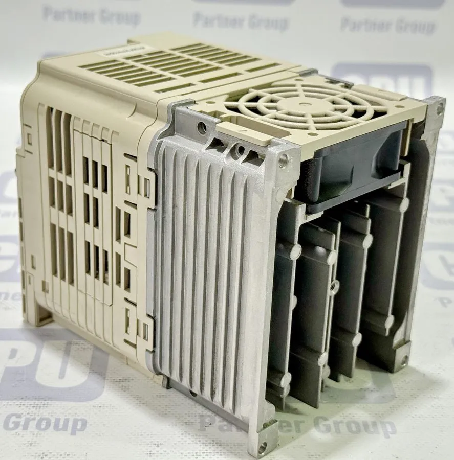 Частотный преобразователь Yaskawa J1000 VFD Inverter CIMR-JC4A0007BAA 3.0kW/2.2k — фото лота 2