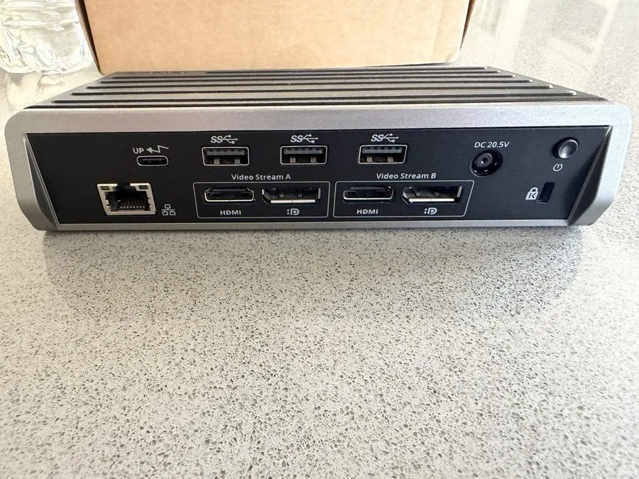 Док-станция Targus Universal 60W Dual Video 4K Laptop Docking Station(DOCK180USZ