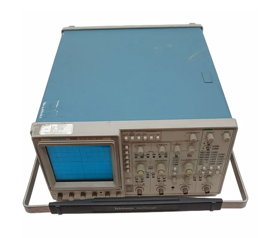 Осциллограф TEKTRONIX 2246 4 Channel 100 MHz Oscilloscope
