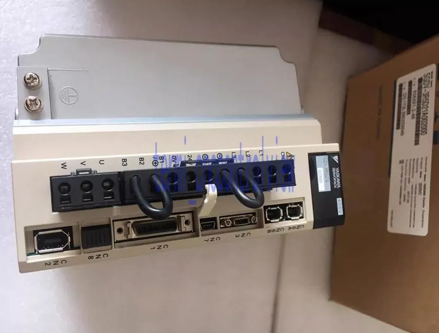 Сервопривод Yaskawa SGDV-3R5D21A002000 servo drive