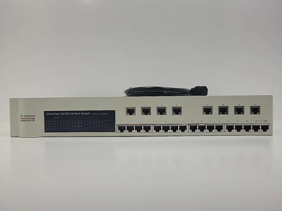 Коммутатор Linksys DSSX24 24-port 10/100 Ethernet Etherfast Switch — фото лота 1