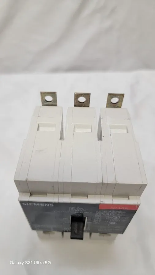 Автоматический выключатель Siemens LGB3B090 480V 90 A Bolt On Circuit Breaker 3