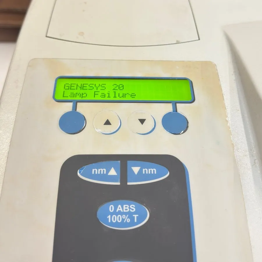 Спектрофотометр Thermo Fisher Scientific Genesys 20 Spectrophotometer 1.0AMPS 40