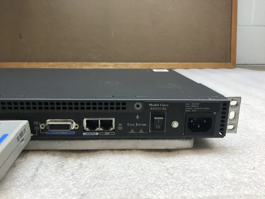 IIoT-устройство Cisco AS2511-RJ 16-Port Async Universal Access Terminal Server R — фото лота 1