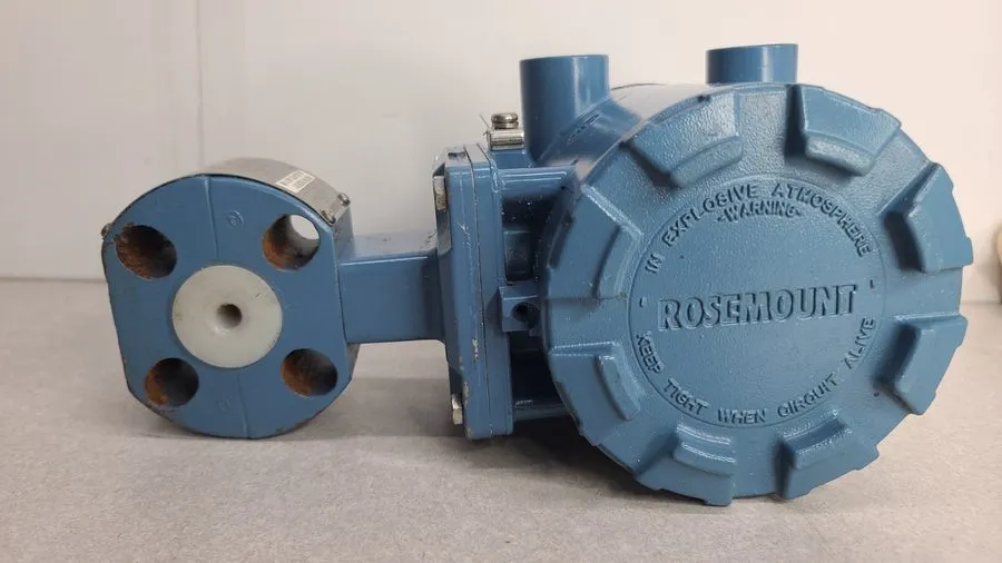 Датчик Rosemount 8732C T03N0 Transmitter with 8711Tha005u1g1no Magnetic Flowtube — фото лота 1