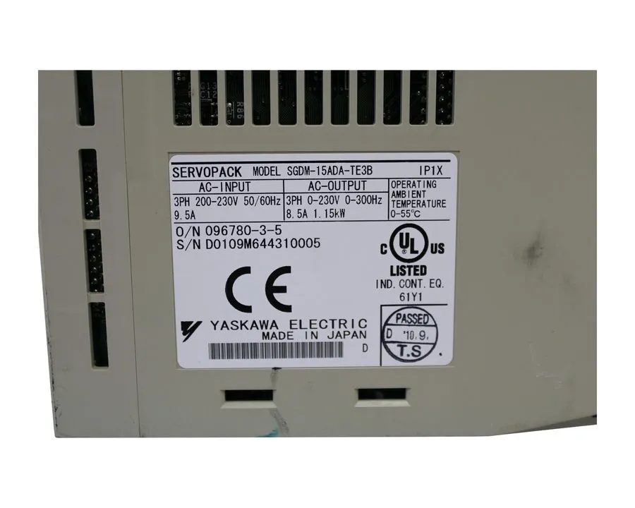 Сервопривод Yaskawa Electric 1.15kW Servopack AC Servo Drive 3Ph 230V SGDM-15ADA