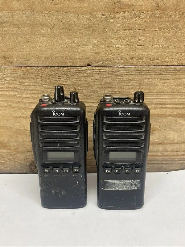 Радиостанция Icom IC-F43GS UHF BLACK 4watts radio — фото лота 2