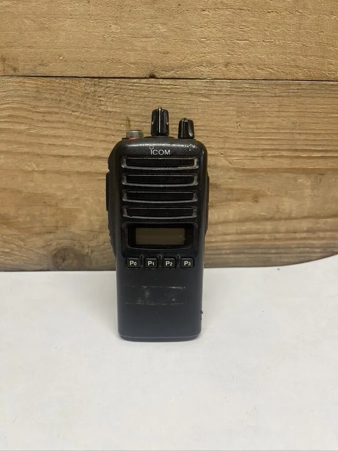 Радиостанция Icom IC-F43GS UHF BLACK 4watts radio — фото лота 3