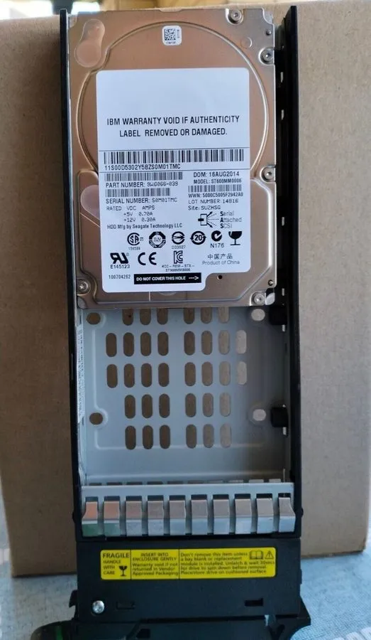 Жёсткий диск IBM 85Y5864 00Y2683 00L4521 3546 600GB 10k SAS 2.5" SFF V7000 HDD H