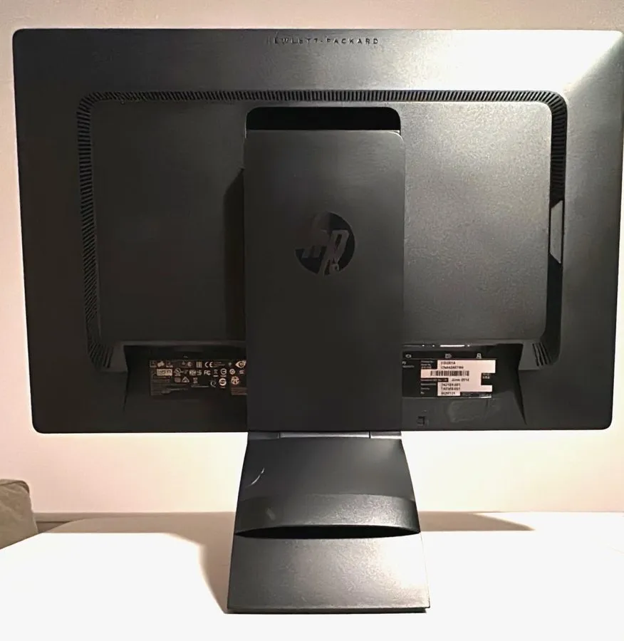 Монитор HP EliteDisplay E241i 24" LED LCD FHD Monitor 1920 x 1200: Excellent