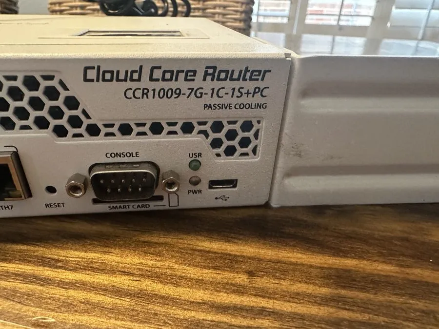 Маршрутизатор MikroTik CCR1009-7G-1C-1S+PC 9-core 10G router xjk — фото лота 1