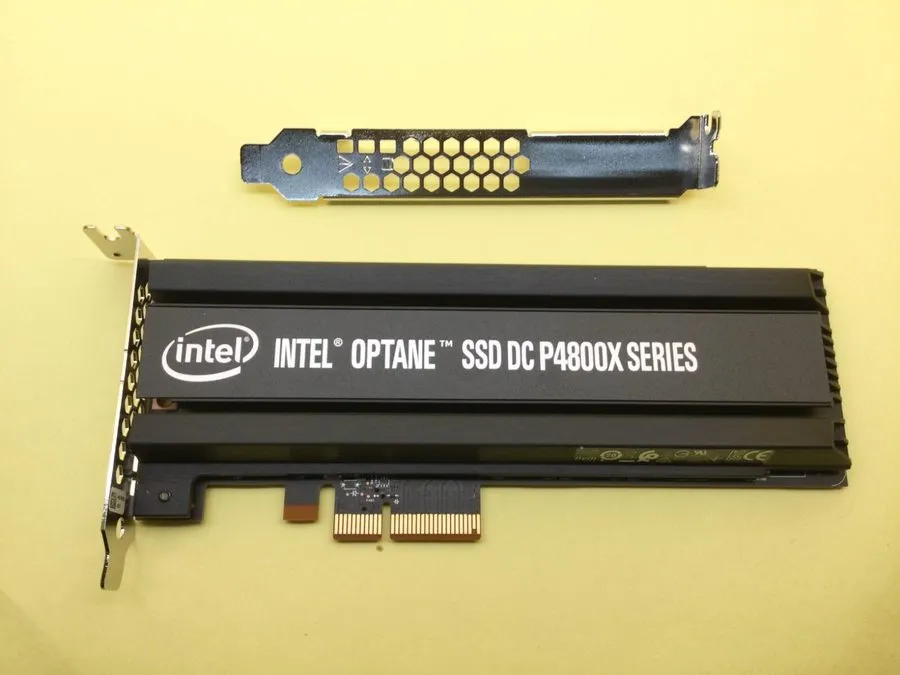 SSD-накопитель Intel Optane P4800X 1.5TB 1/2Height PCIe x4 NVMe SSD SSDPED1K015T