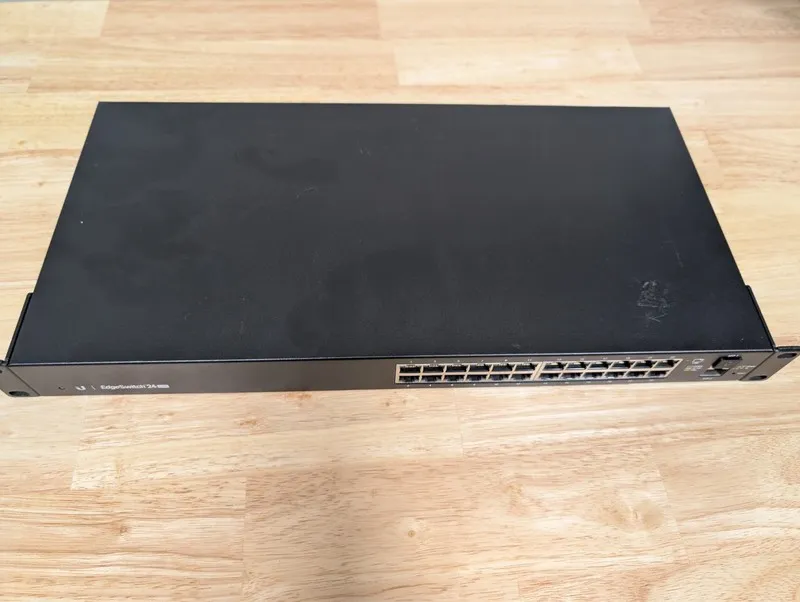 Коммутатор Ubiquiti Networks ES-24-LITE Ethernet Switch
