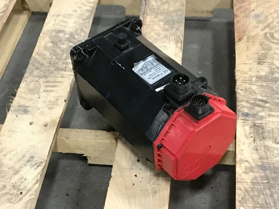 Серводвигатель FANUC A06B-0143-B176#7000 a12/3000 AC SERVO MOTOR