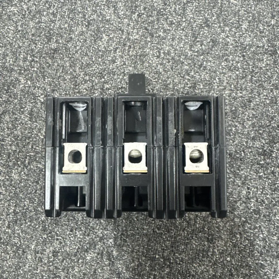 Автоматический выключатель SQUARE D FCP34070 3P 70 AMP 480V CIRCUIT BREAKER RECO — фото лота 1