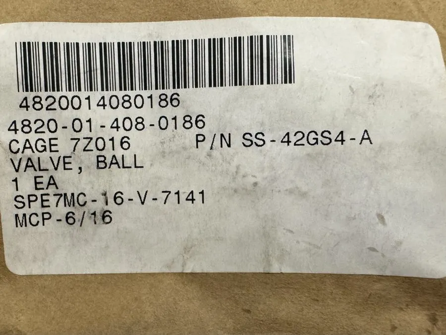 Клапан Swagelok SS-42gs4-a 1/4" Tube OD Angled Ball Valve 1 Qty