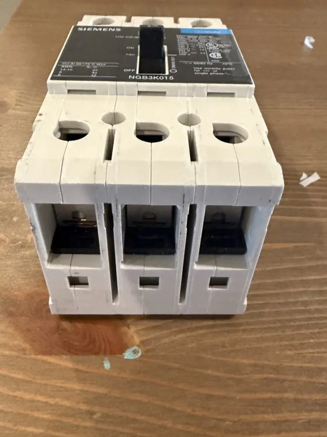 Автоматический выключатель Siemens NGB3K015B 3p 480v 15a Circuit Breaker ( NGB3K