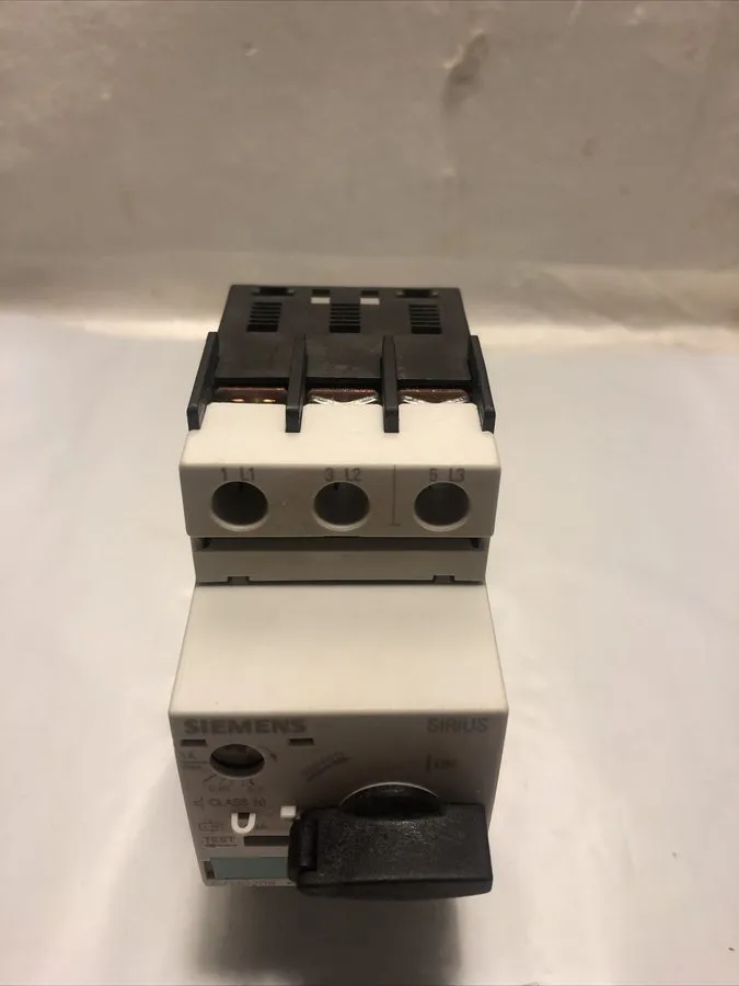 Автоматический выключатель Siemens 3RV1021-0JA10 3-Pole Motor Protection Circuit
