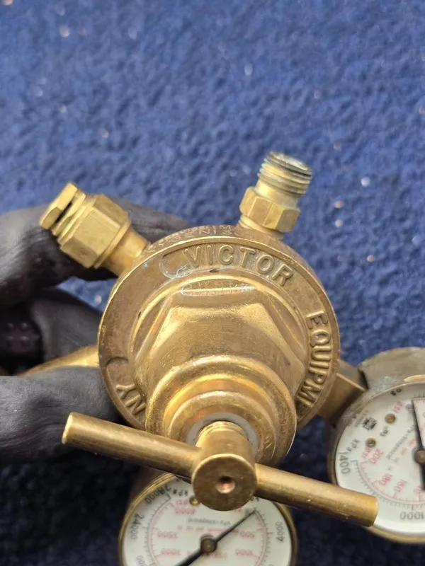 Трубопроводная арматура Victor Equipment SR 250D: Inert Welding Gas Regulator 30