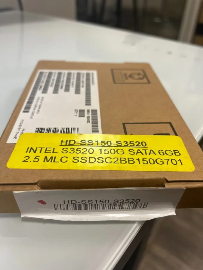 SSD-накопитель Intel DC S3520 150GB SSD SSDSC2BB150G701 SATA III 2.5"