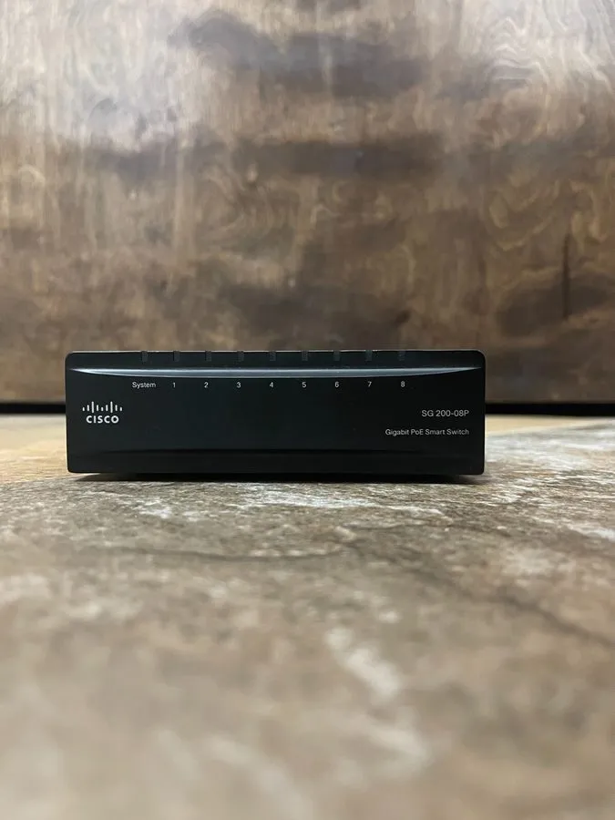 Коммутатор Cisco SG200-08P 8-port Gigabit PoE Smart Switch (SLM2008PT)