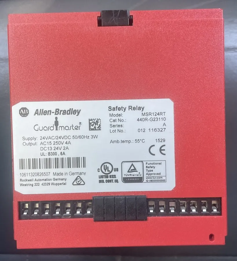 Реле безопасности Allen Bradley 440R-G23110 Ser A MSR124RT 24VAC/24DC Safety Rel