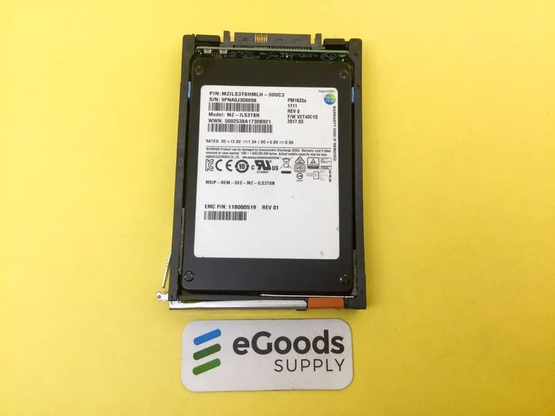 SSD-накопитель Samsung PM1633a MZ-ILS3T8N 3.84TB SAS 12Gbps 2.5" EMC 118000519 I — фото лота 1
