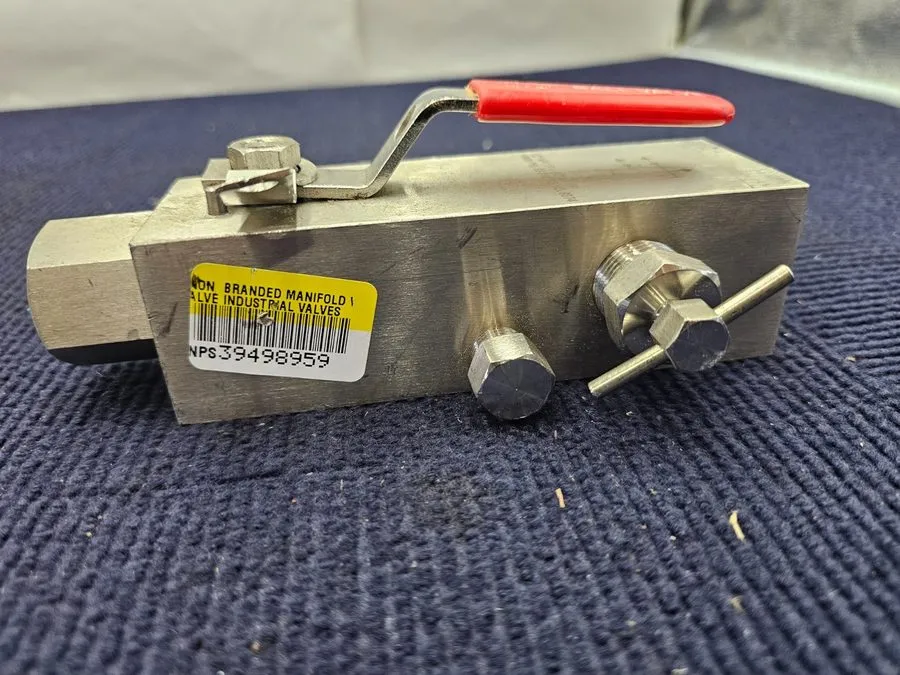 Клапан 9374 3-Valve Manifold 1/2" NPT 10000 PSI 316 Stainless Steel Ball Valve B