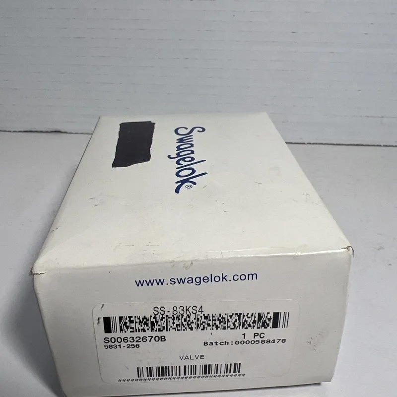 Клапан Swagelok SS-83KS4 Valve In Plastic