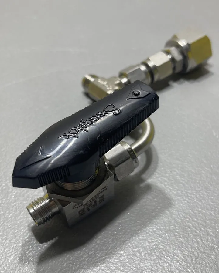 Клапан Swagelok 40G Series Ball Valve 1/4 in. (SS-43GS4)