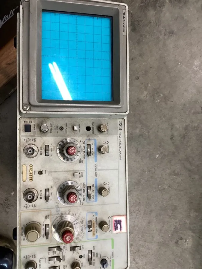 Осциллограф Tektronix 2213 Analog Oscilloscope 60MHz 2 ch
