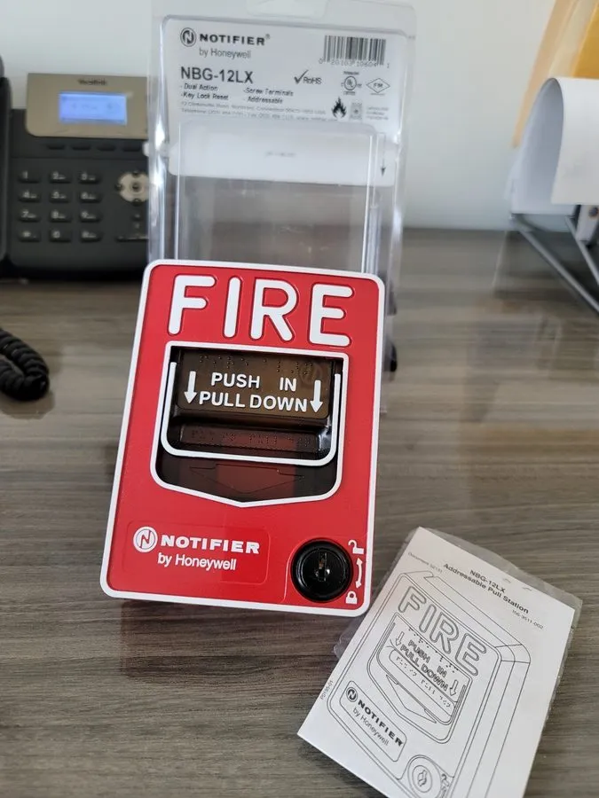 Оборудование пожарной сигнализации Notifier NBG-12LX Fire Alarm Pull Station Fir — фото лота 3