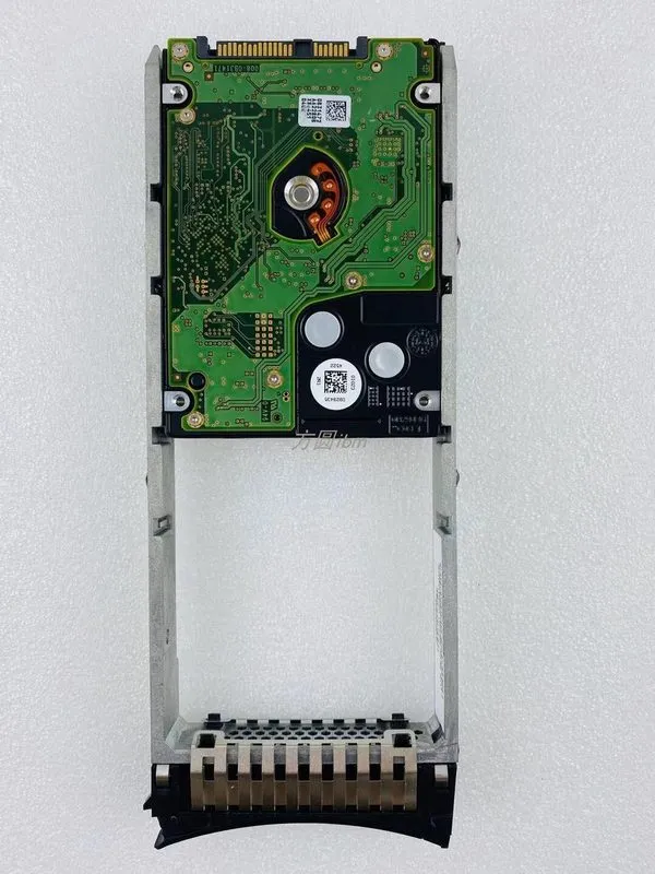 Жёсткий диск IBM 00AR323 2.5" 600GB 15K SAS 12Gbs HDD 00AR391 Storwize V7000 Gen — фото лота 3